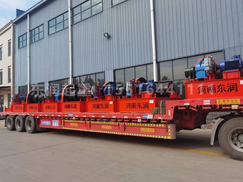 東北恒如水電站QP2x500kn雙吊點啟閉機發(fā)貨